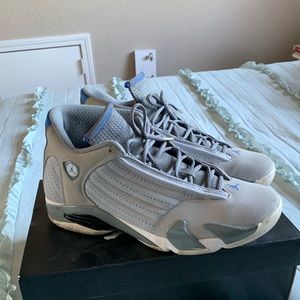 Jordan 14’s (Wolf Grey) size 12